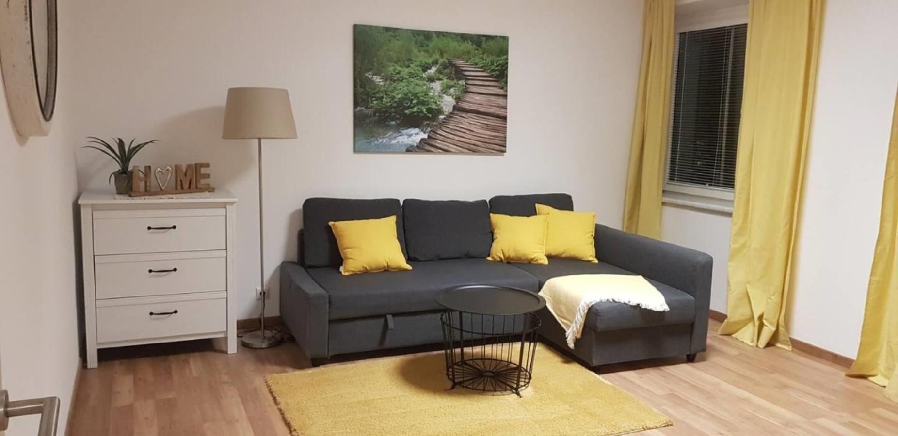 Top Appartement Fuer Business-Wohnen-Urlaub Винер Нойщат Екстериор снимка