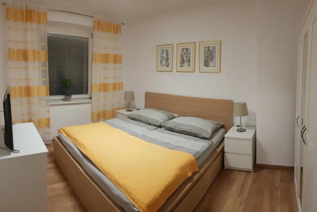 Top Appartement Fuer Business-Wohnen-Urlaub Винер Нойщат Екстериор снимка